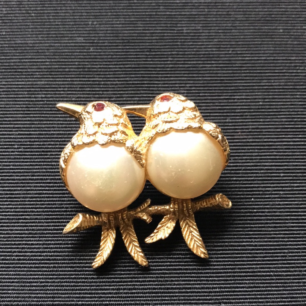 Vintage Brooch Rhinestone And Faux Pearl Birds on Branch Brooch Pin Gold-Tone